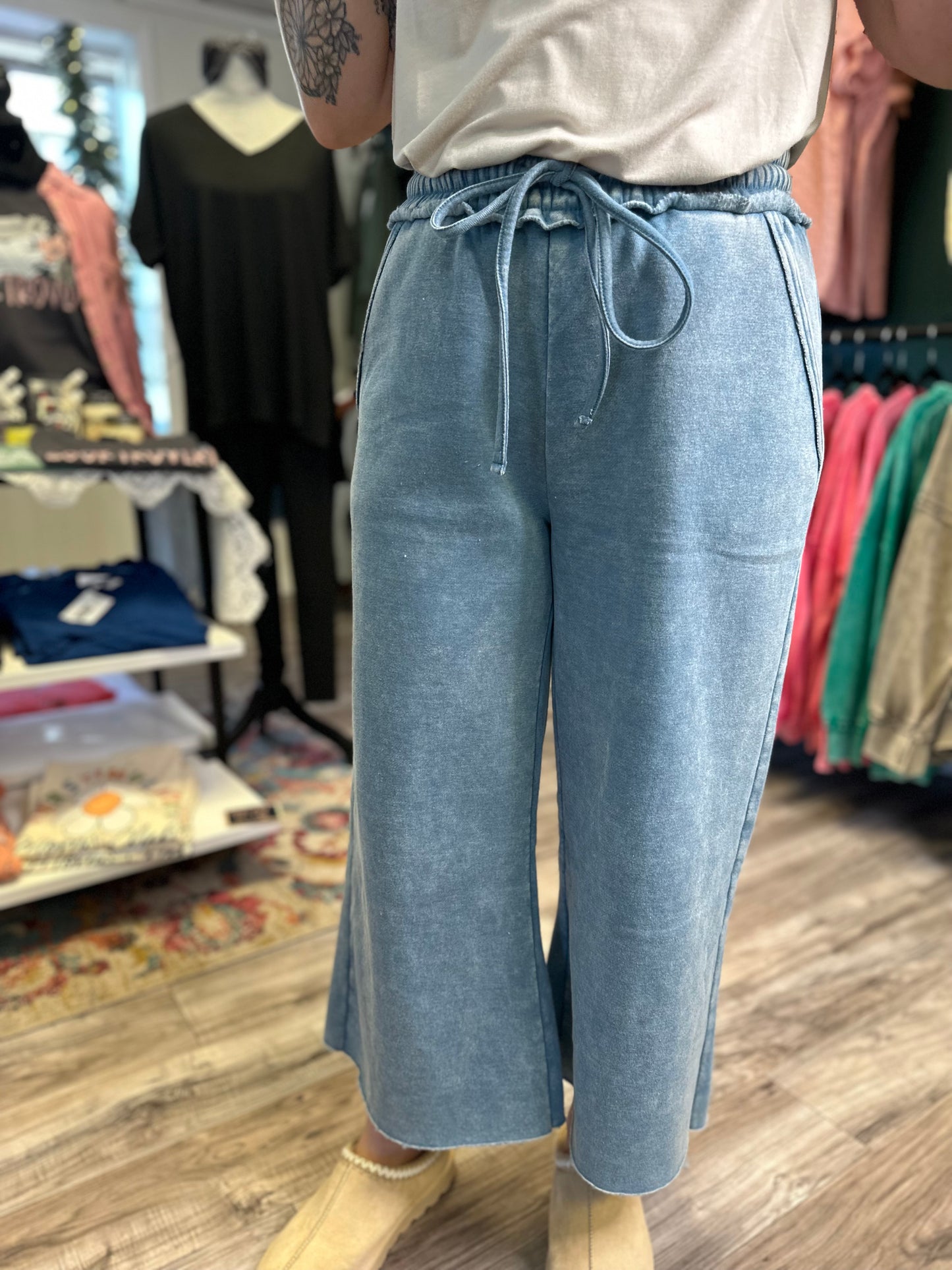 Your favorite wide sweatpants