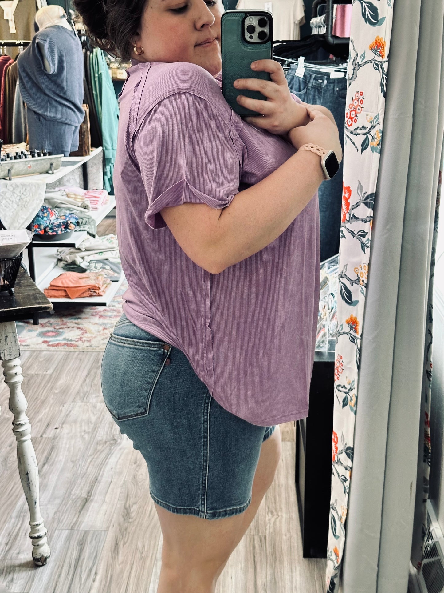 Mid length double button judy blue shorts