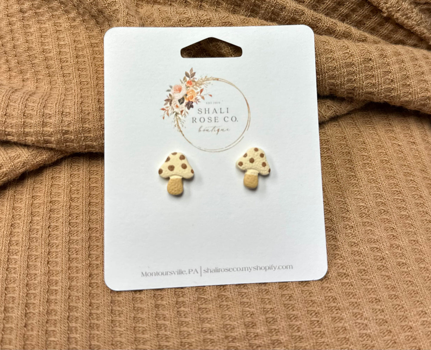 Latte mushroom clay studs