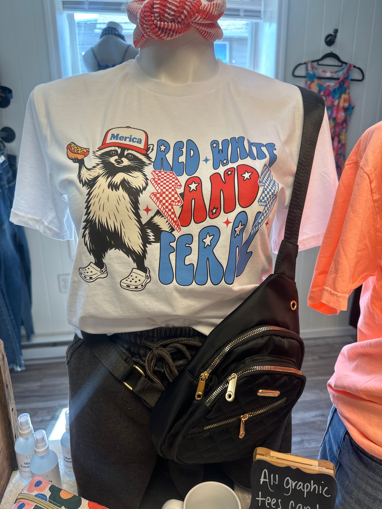 Red white & feral - unisex tee