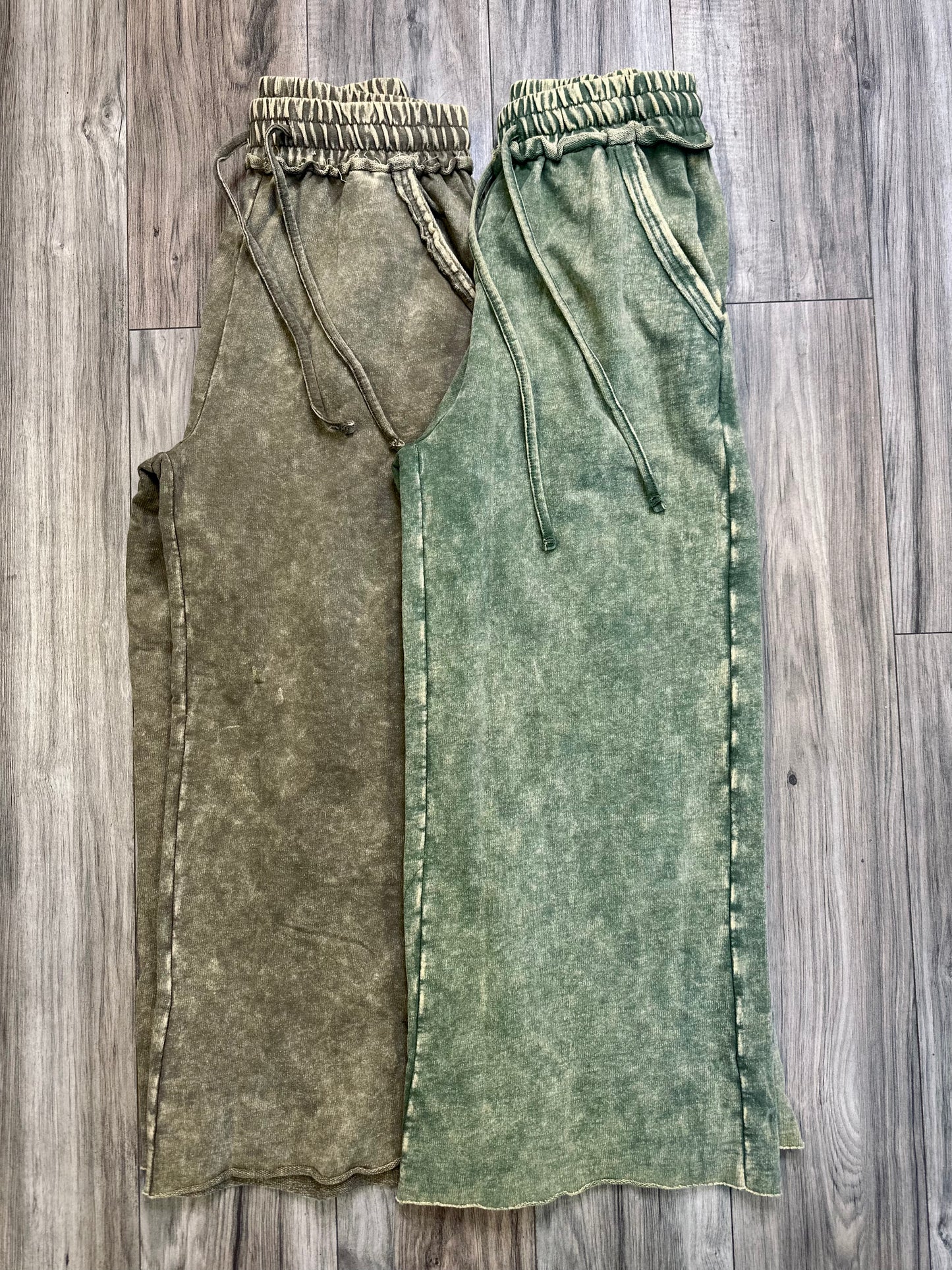 Mineral crop french terry pants