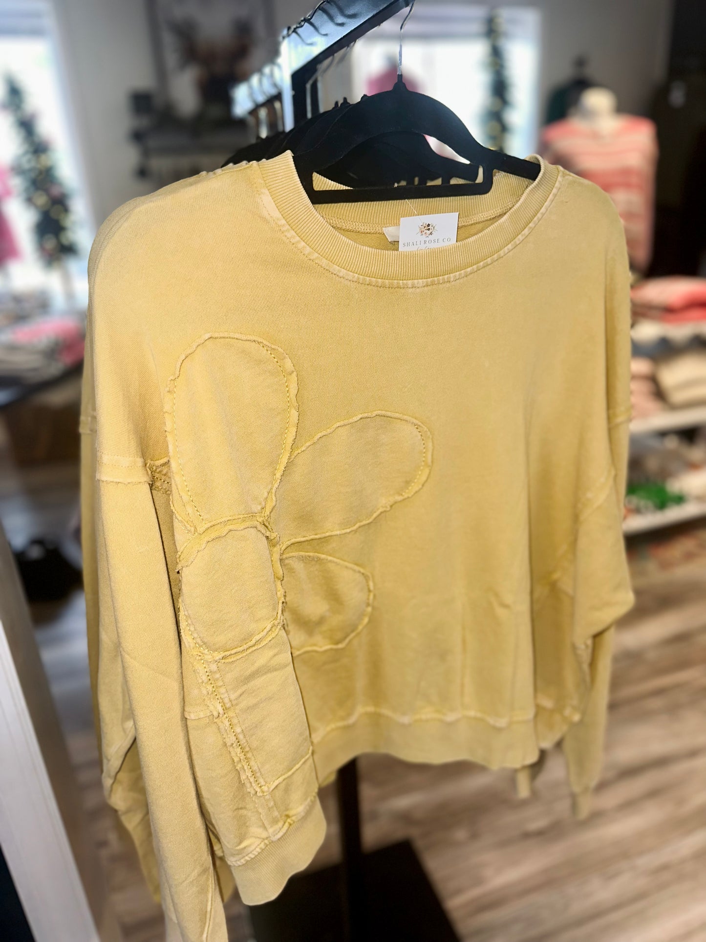 Vintage yellow floral pullover