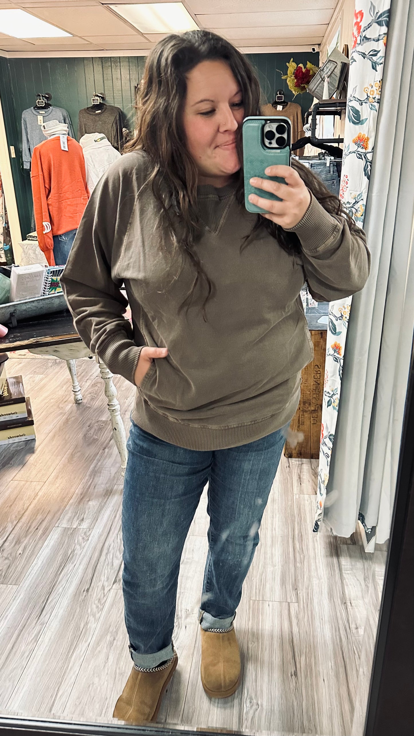 GOAT vintage pocket crewneck