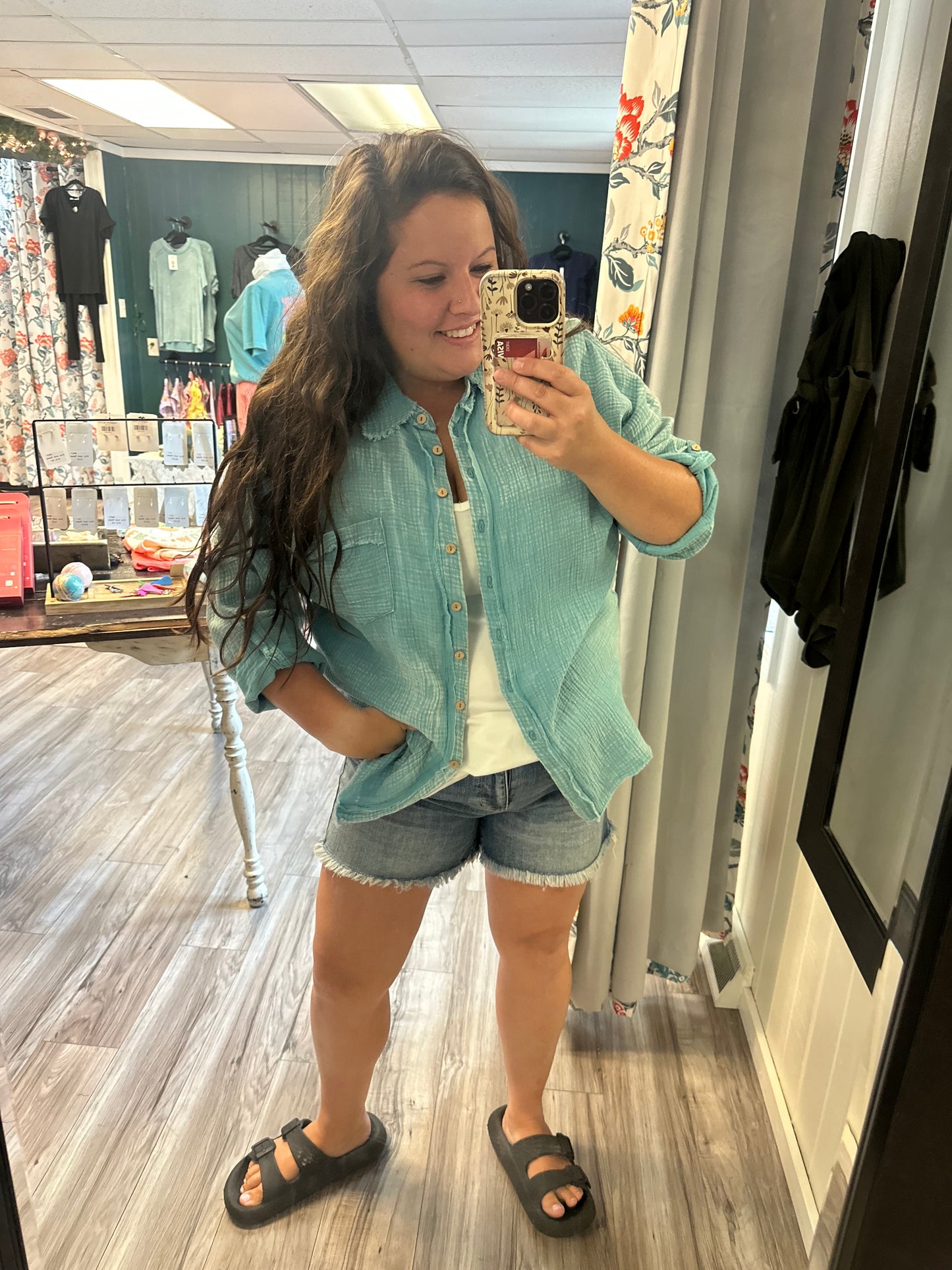 Washed out gauze button up