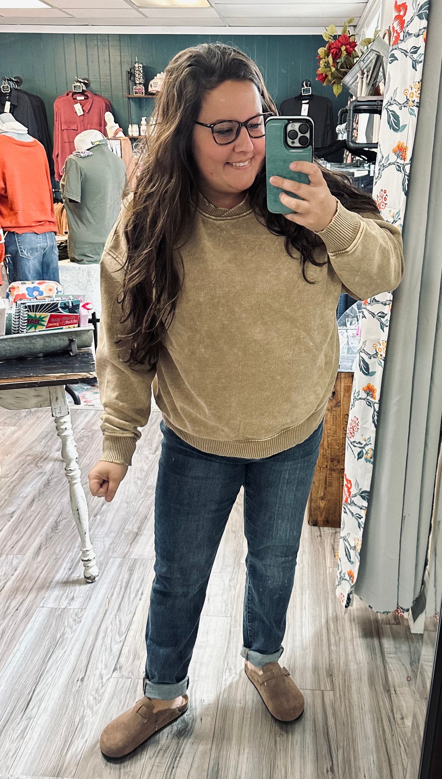 Vintage wash oversized crewneck