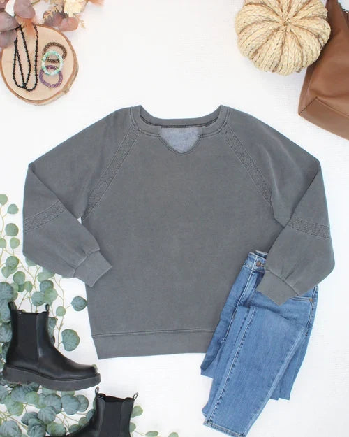 Lace accent vintage wash pullover (2 colors)
