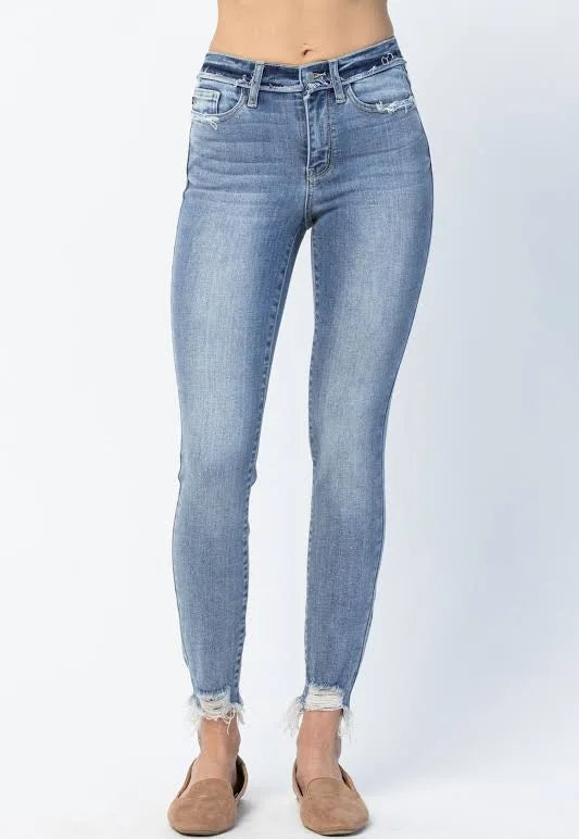 Headed for the hills skinny Judy Blue denim • Mid Rise